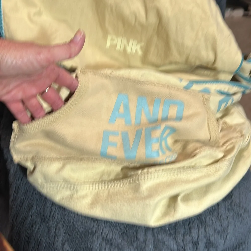 👠✈️🩴💄💋VINTAGE VICTORIA’S SECRET OVERNIGHT BAG W/4-snap in toiletries bags - Picture 15 of 16